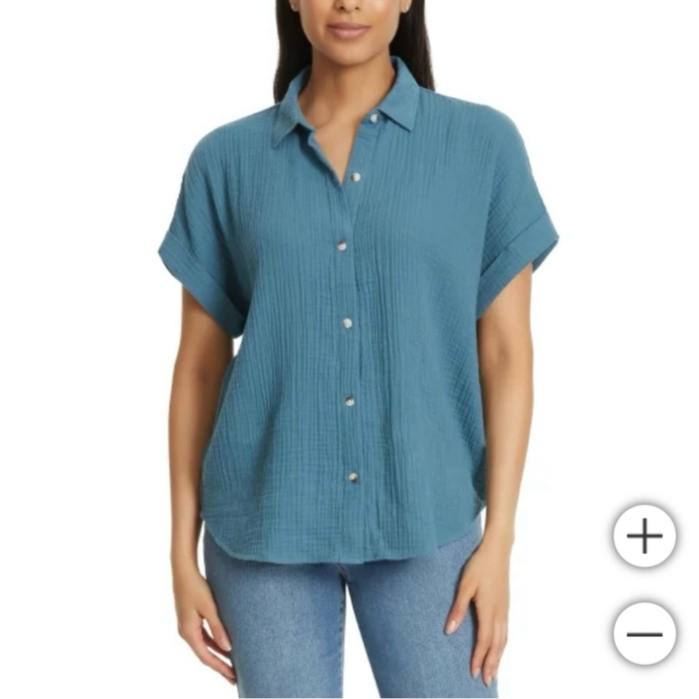 Jessica Simpson Ladies’ Short Sleeve Gauze Top, L